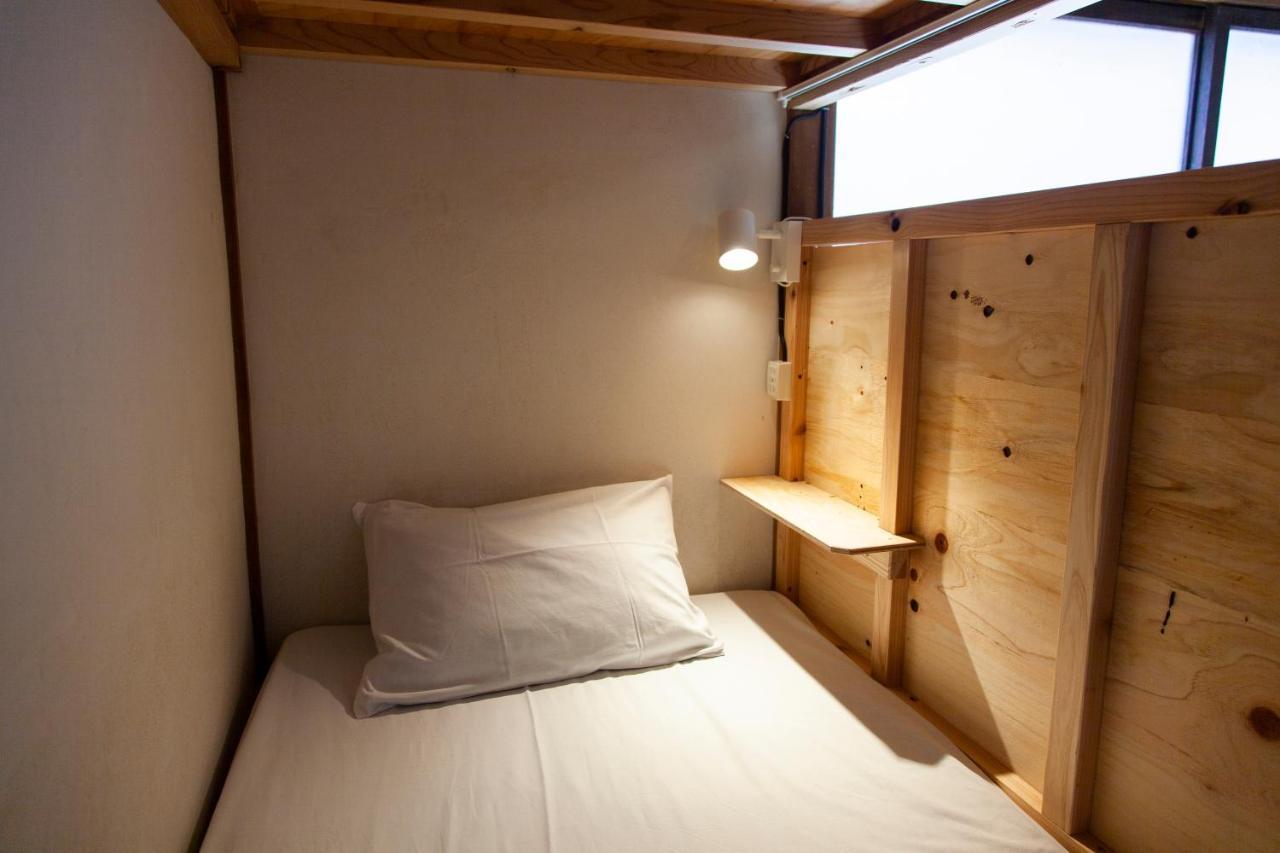 Fukuoka Guesthouse Ship Buitenkant foto